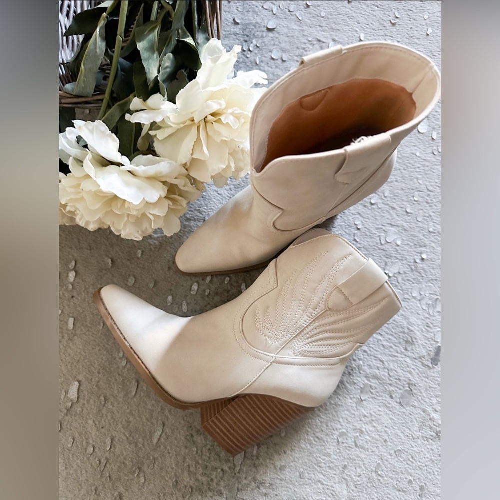 Women’s Western Ankle Boots - Picture 1 of 1